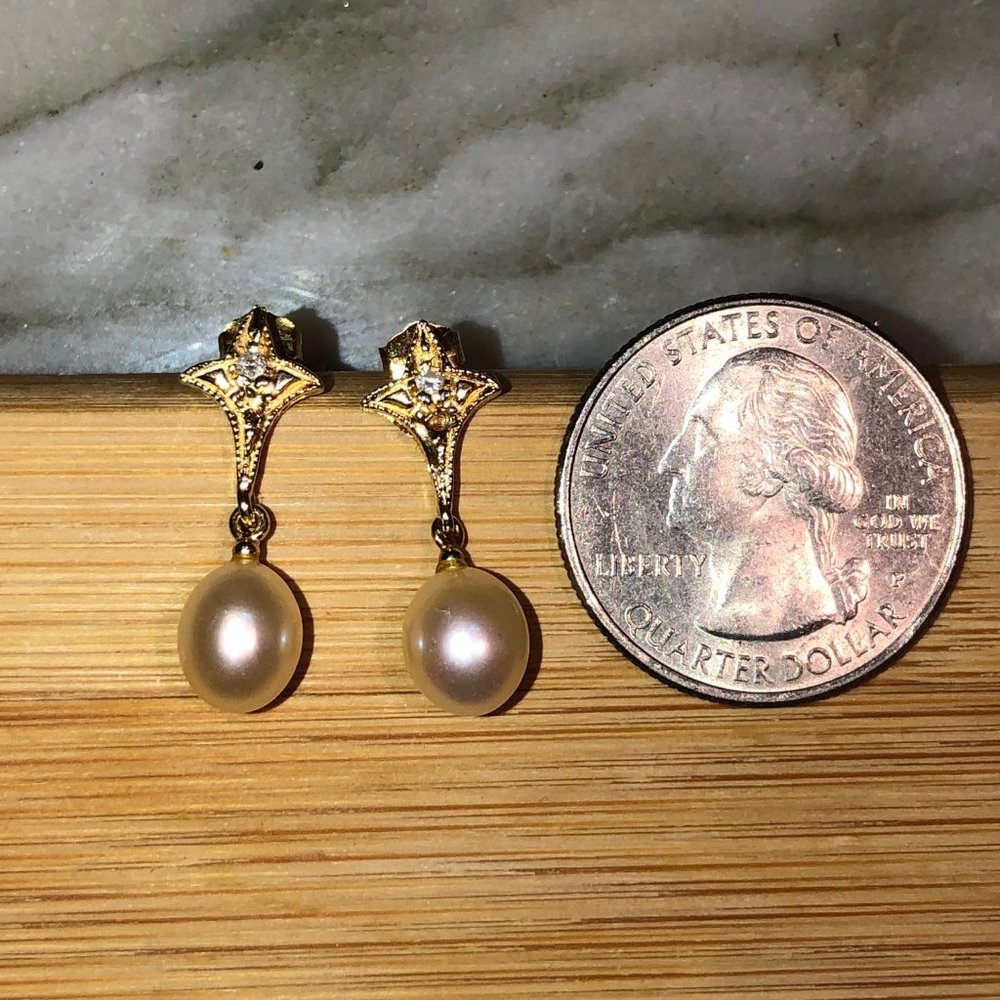 WEDDING READY!! Timeless and Classic! Matched cultured pearls in 14K! - Picture 3 of 4